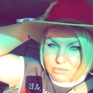 Meet your Posher, Tiffany